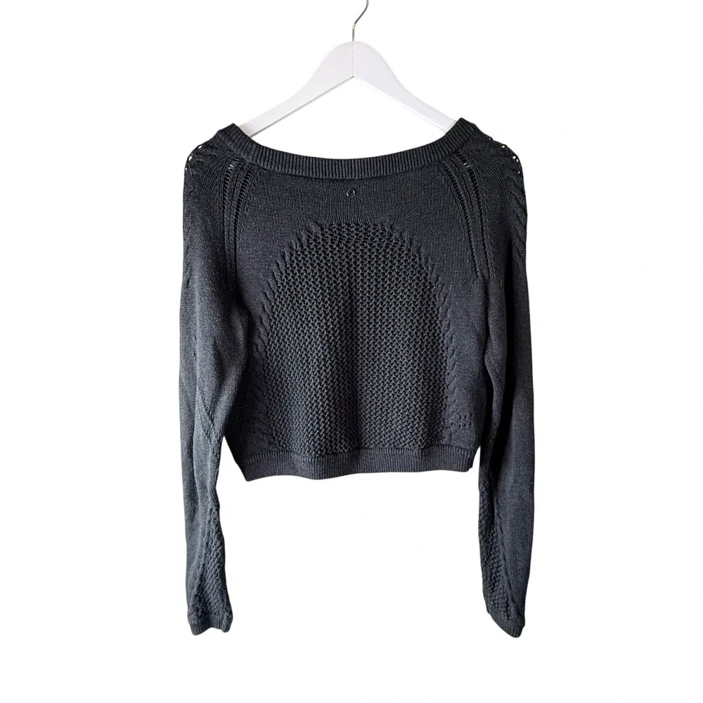 Lululemon Be Present Cropped Sweater Dark Charcoal Grey Pointelle Knit Size 8‎